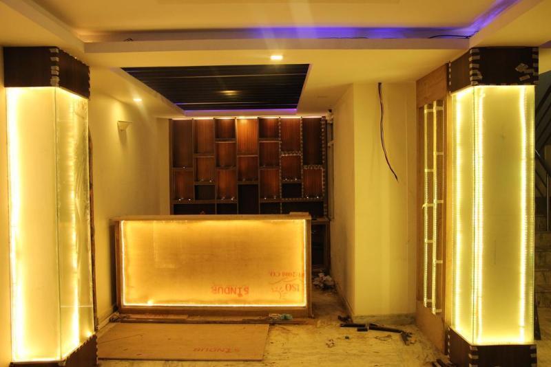 Backyard Hotel Катманду Экстерьер фото